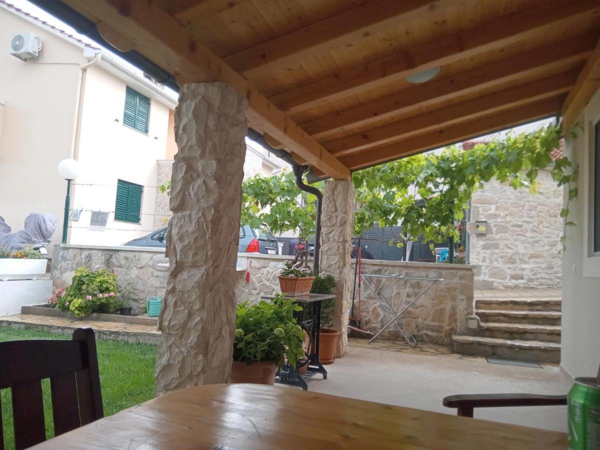 Apartments Janjac Vodice Kültér fotó