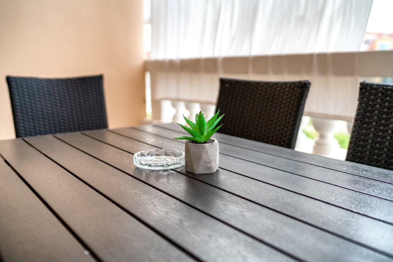 Apartments Janjac Vodice Kültér fotó
