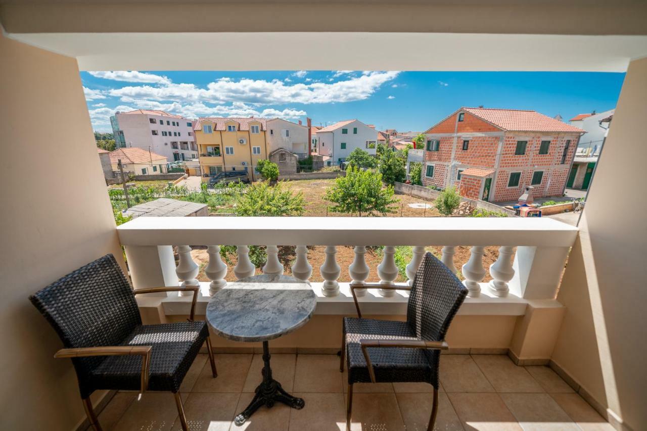 Apartments Janjac Vodice Kültér fotó